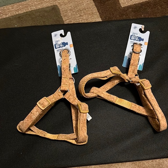 Dog harnesses made of plastic bottles